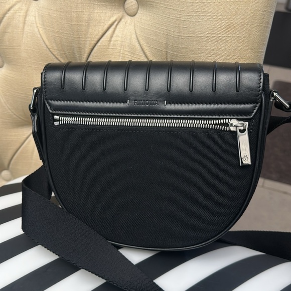 Rimowa crossbody bag. Used. Excellent condition - Picture 8 of 10